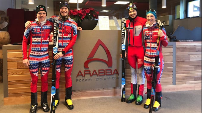La Nazionale Norvegese di sci alpinismo in allenamento sulle nevi di Arabba