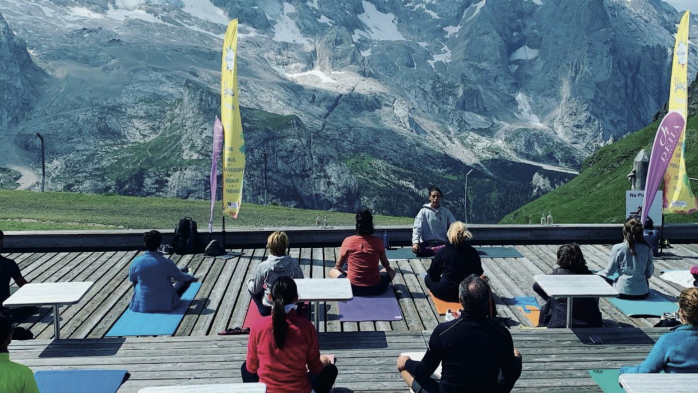Copia di Must go places to fully enjoy the shooting star showers in the Dolomites of Arabba