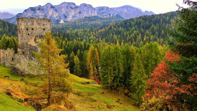 Autumn in Arabba, in the heart of the Dolomites
