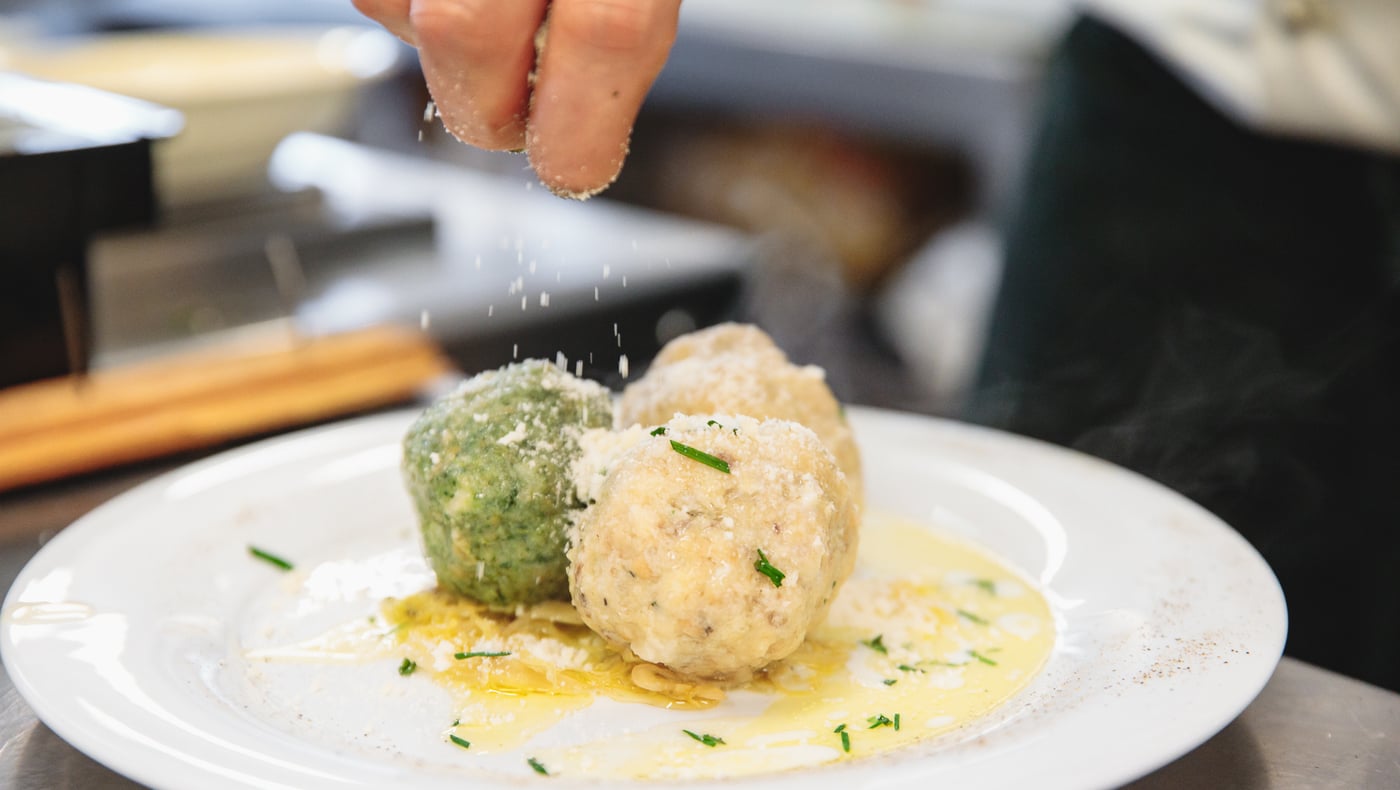 PLAN BOÈ MOUNTAIN HUT