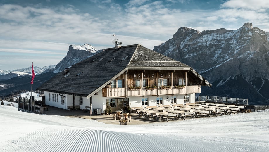 PRALONGIÀ ALPINE HUT