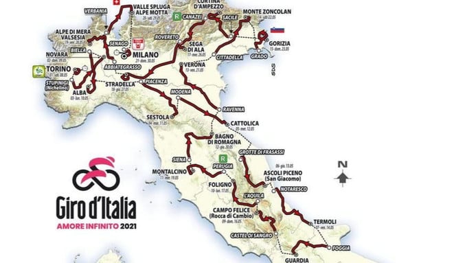 Giro d'Italia 2021 fährt am 24 May 2021 die Dolomiten von Arabba durch