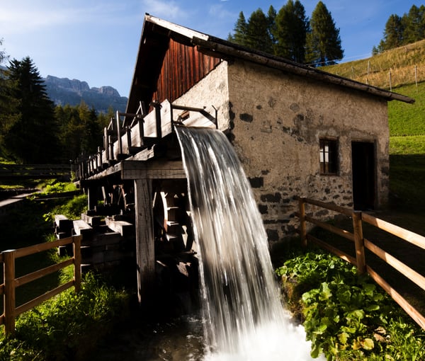 DIE ALTE MÜHLE VON ARABBA