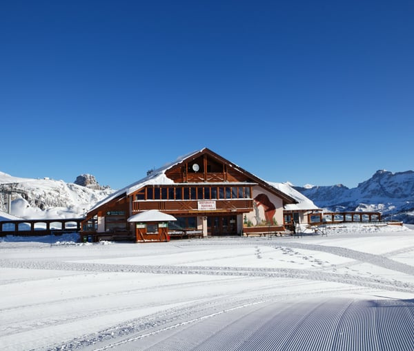 Bec de Roces Mountain Hut