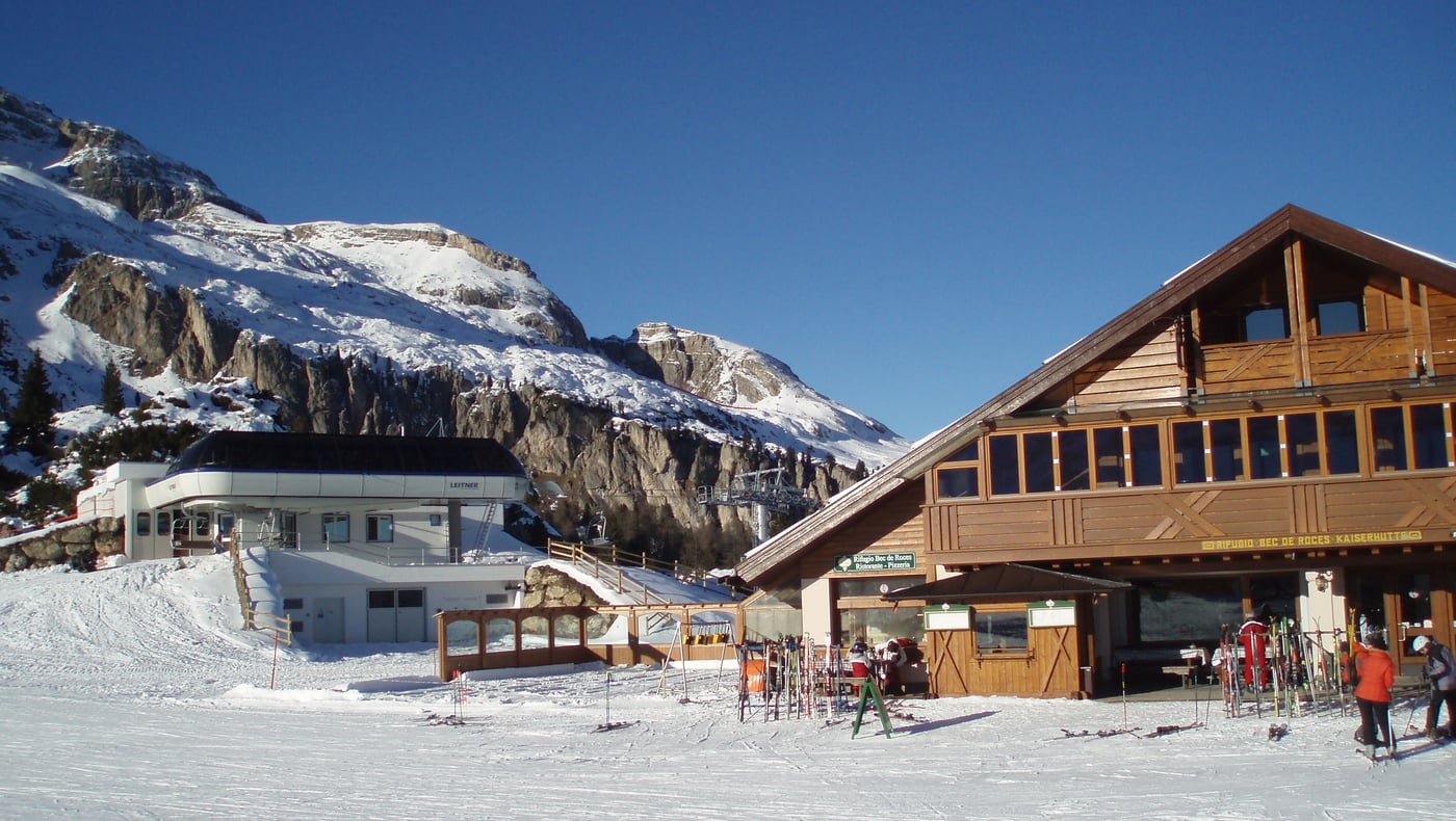 Bec de Roces Mountain Hut