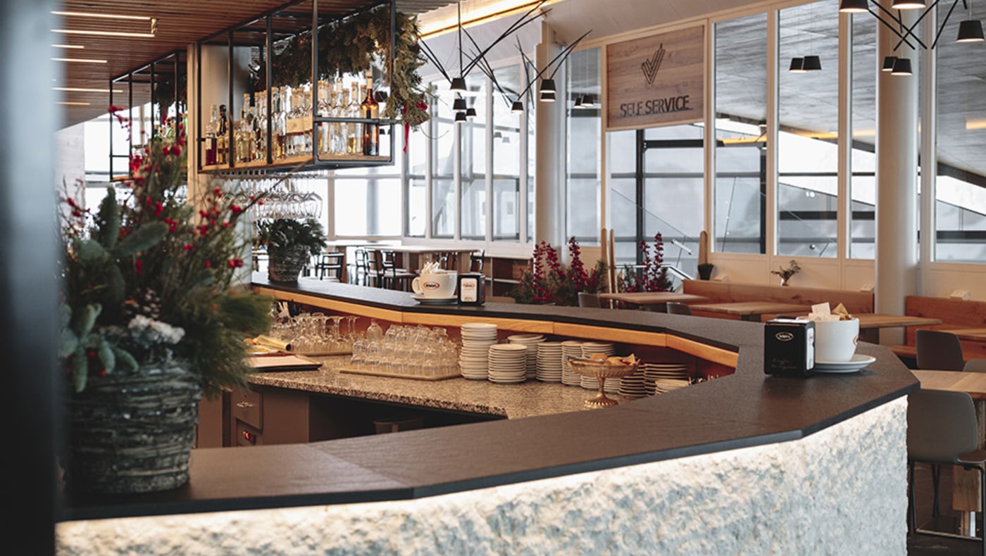 LUIGI GORZA MOUNTAIN HUT