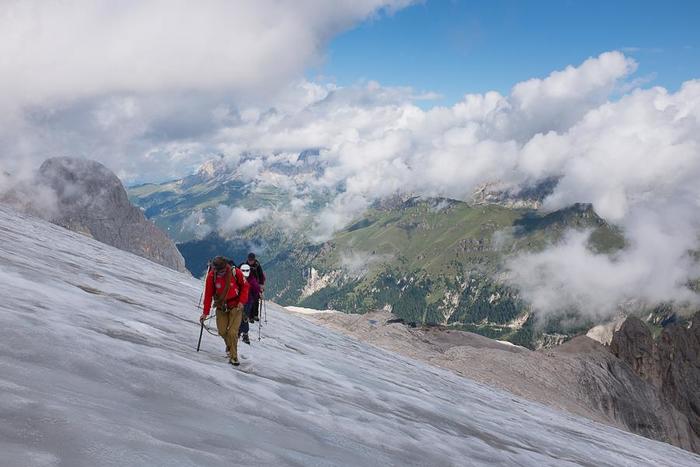 Trekking sul ghiacciaio con guida alpina