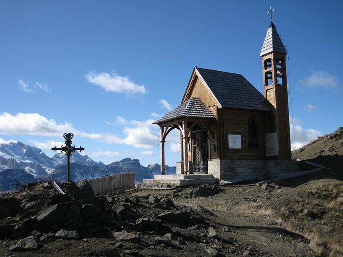 Col di Lana Trekking