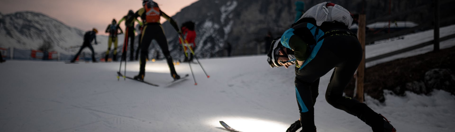 Die 29. Ausgabe des Sellaronda Skimarathons 2023 wird am Freitag, den 31. März um 18:00 Uhr in Arabba gestartet.