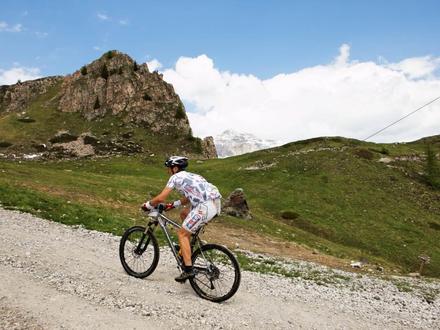 Transit HERO Dolomites