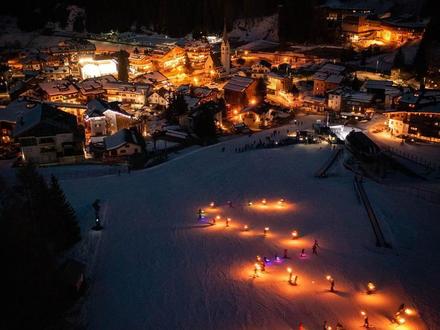 Carnival torchlight ski parade